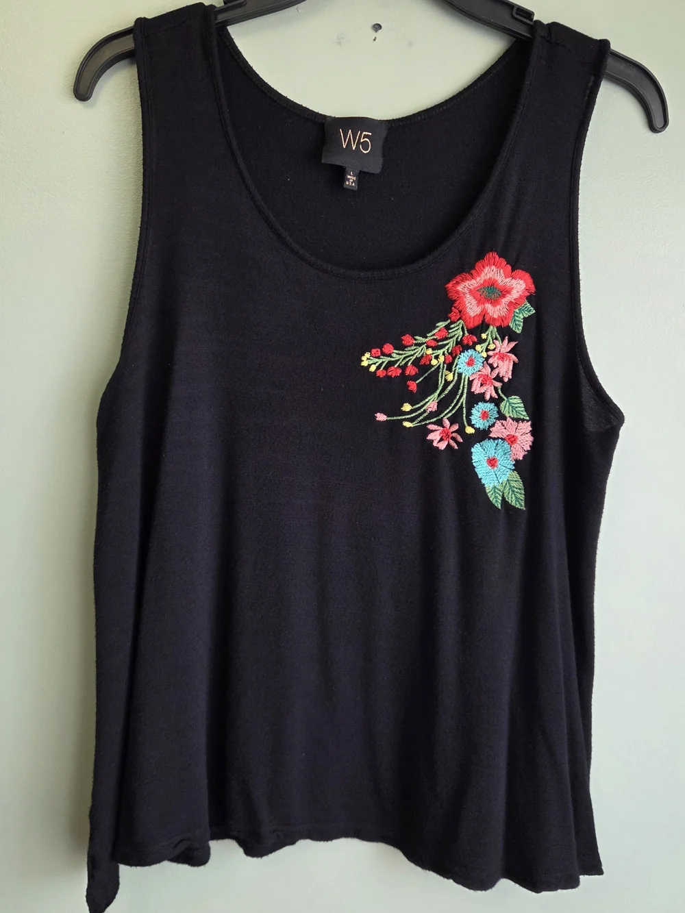 W5 Black Floral Embroidered Tank Top - Picture 2 of 6